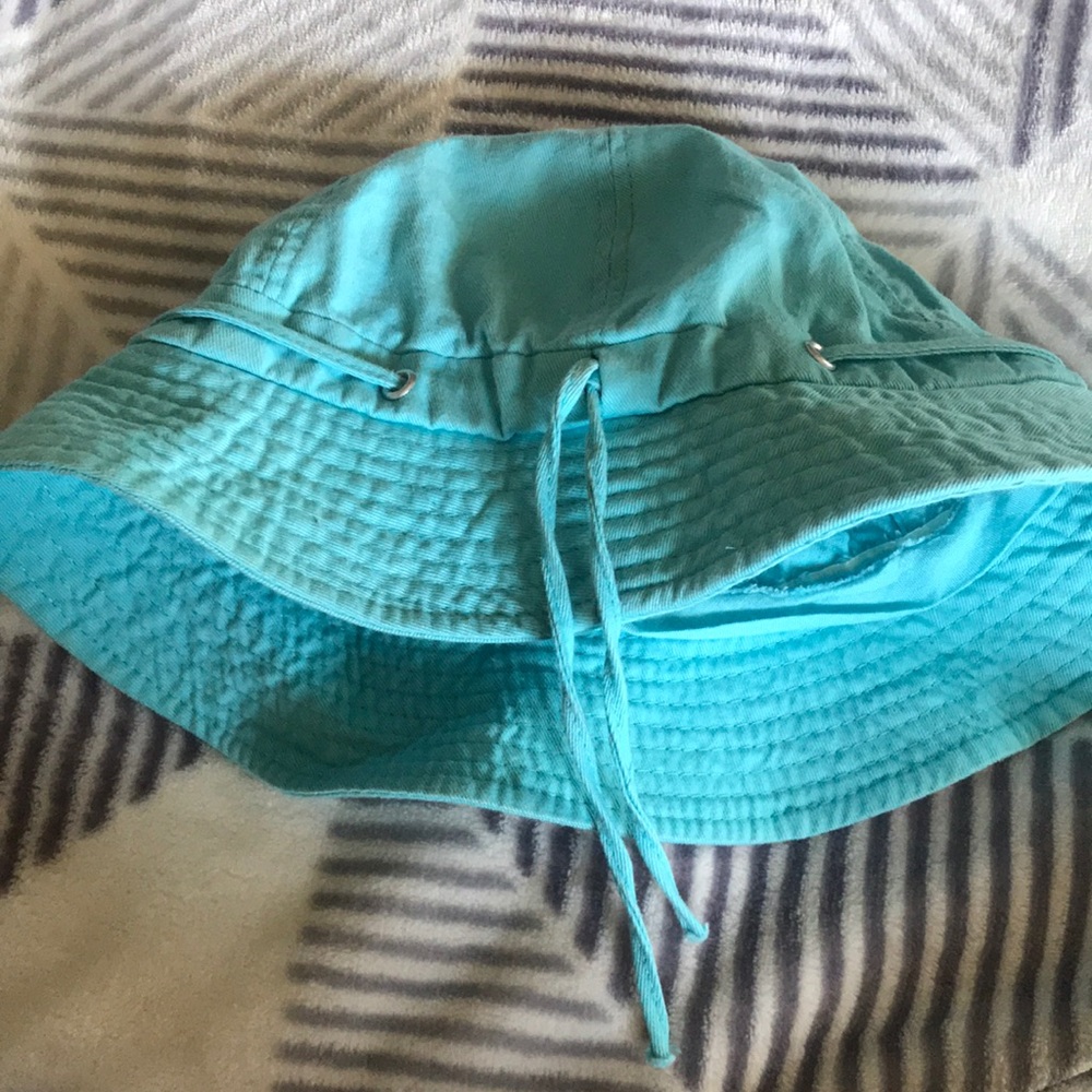 Bucket Hat